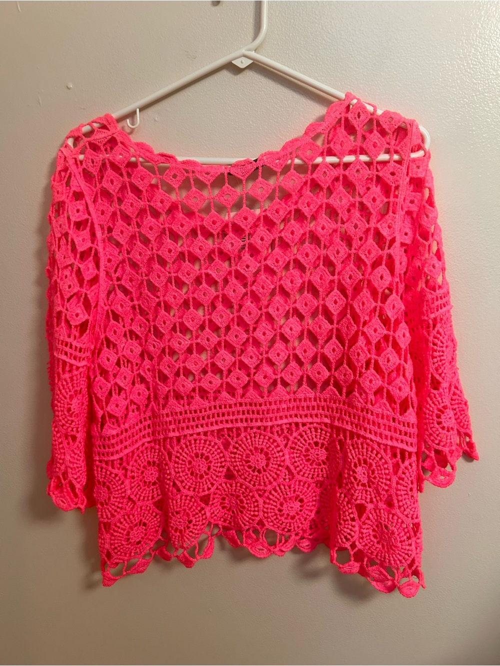 NWT Hot Pink Crochet Open Knit Top Cover Up Beach Summer Festive Boho Hippie OS - Picture 4 of 7